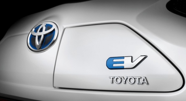 რატომ არ აწარმოებს Toyota ელექტრომობილებს - კომპანია რამდენიმე მიზეზს ასახელებს